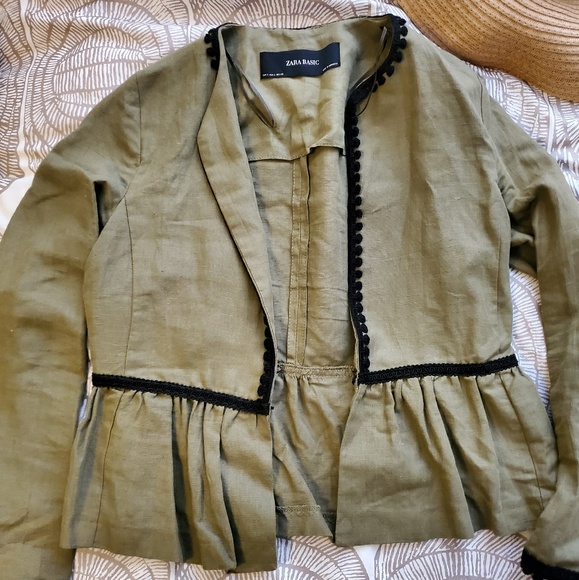 Zara Green Peplum Blazer - Picture 2 of 2